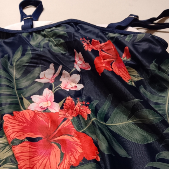 Urchics Womens 2024 Tankini Swimsuits Tummy Control Flowy Swimwear Two Piece - Picture 4 of 8